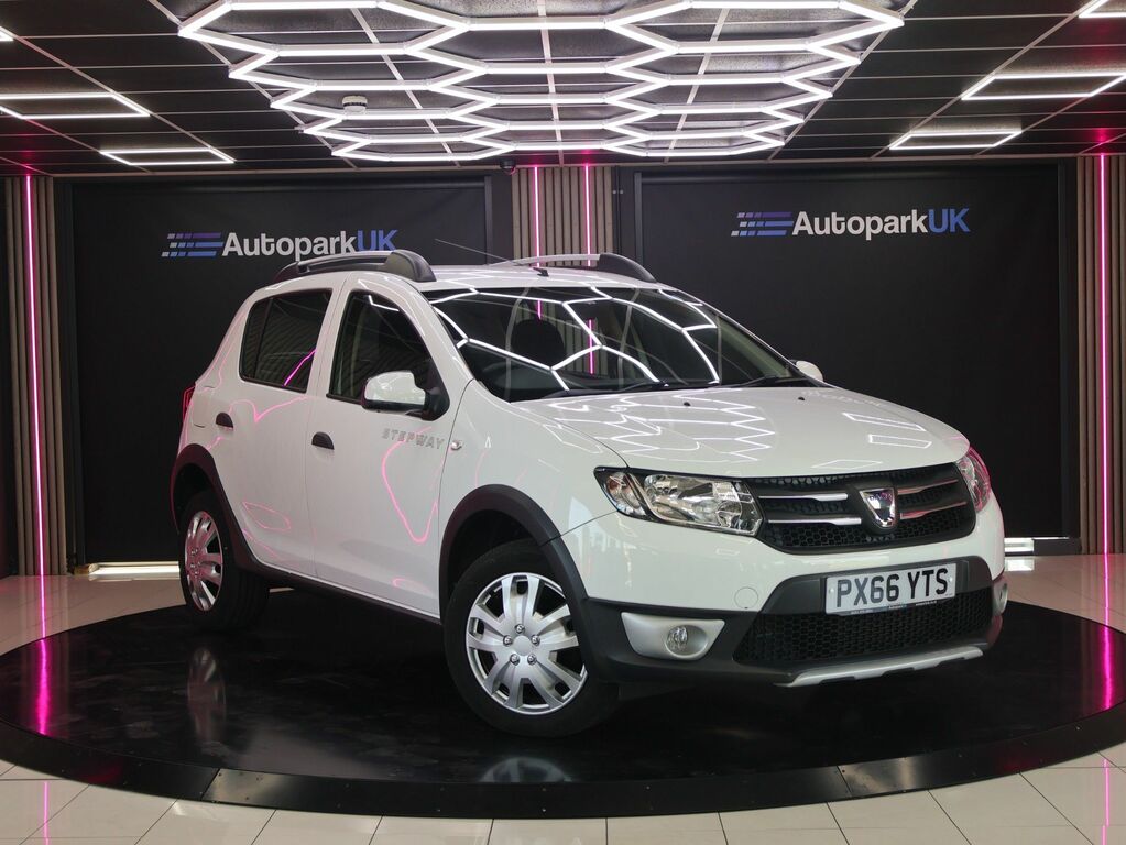 Dacia Sandero Stepway 2016 1.5 Dci Laureate Hatchback White