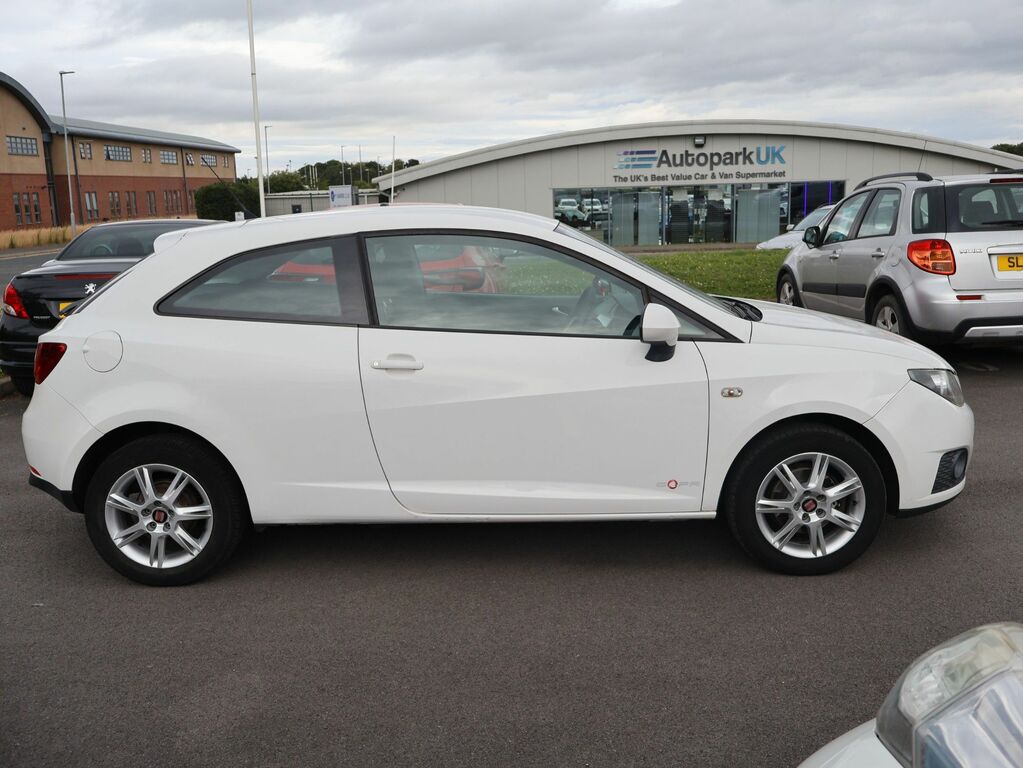 Seat Ibiza 2012 1.2 12V S Copa Sport Coupe White #2