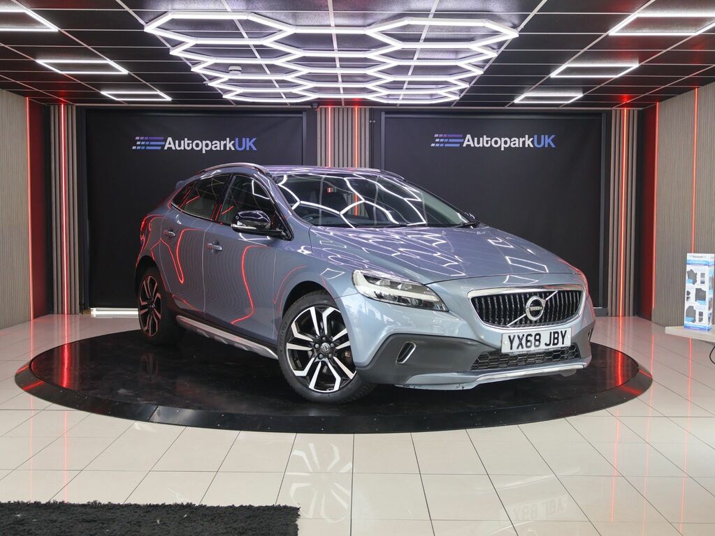 Volvo V40 Cross Country 2018 1.5 T3 Gpf Pro Hatchback Euro Blue
