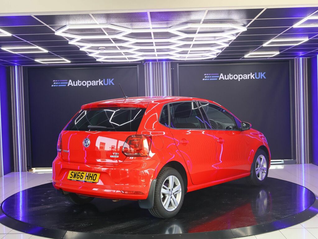 Volkswagen Polo 2016 1.2 Tsi Bluemotion Tech Match Hatchback P SW66HHO Red #3
