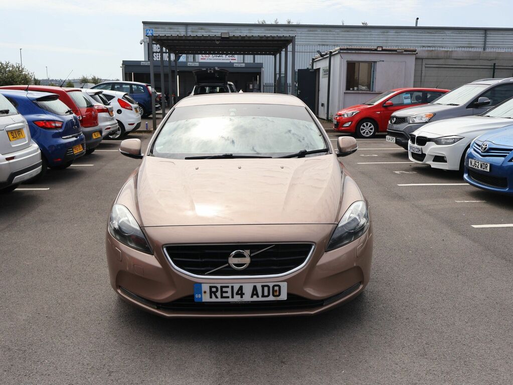 Volvo V40 2014 1.6 D2 Se Lux Nav Hatchback Brown