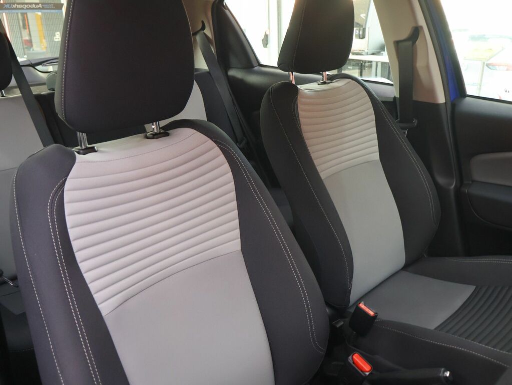 Toyota Yaris Excel White #21