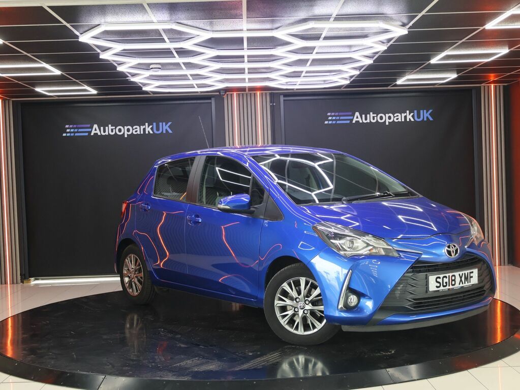 Toyota Yaris Excel White #1