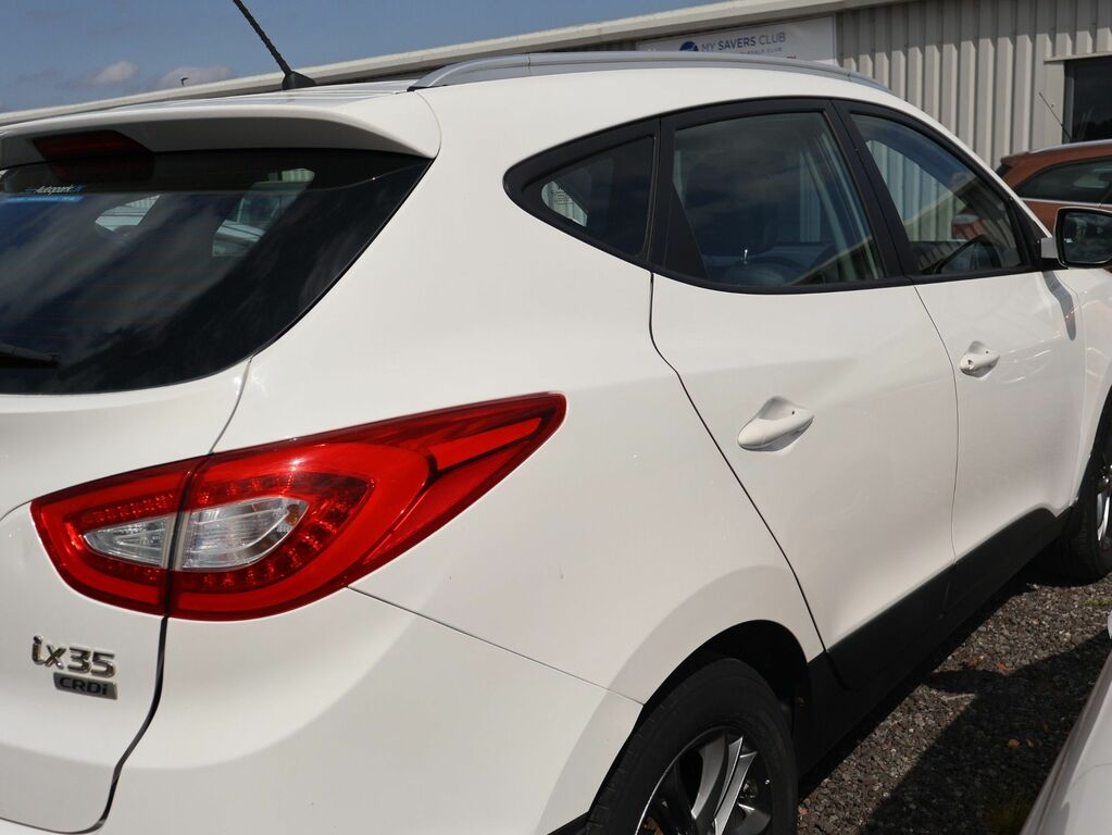 Hyundai Ix35 2014 1.7 Crdi Se Suv Euro 5 Ss White #6