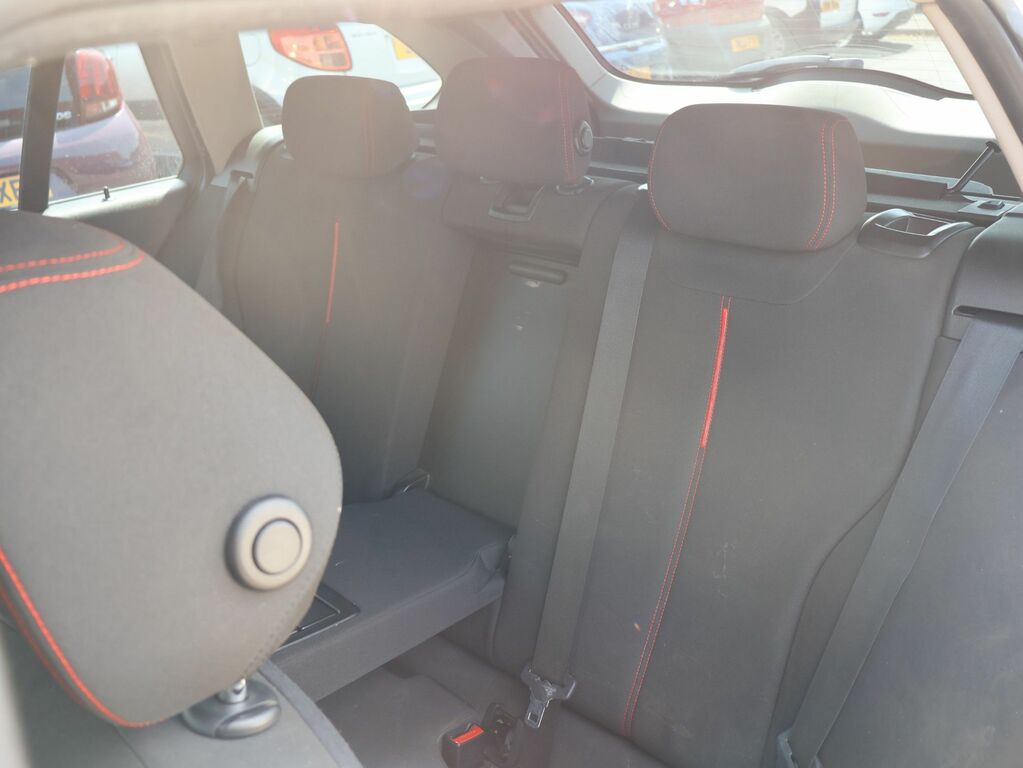 BMW 3 Series 318D Luxury Step White #13