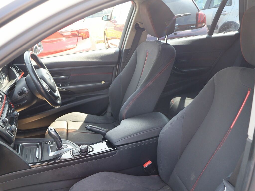 BMW 3 Series 318D Luxury Step White #16