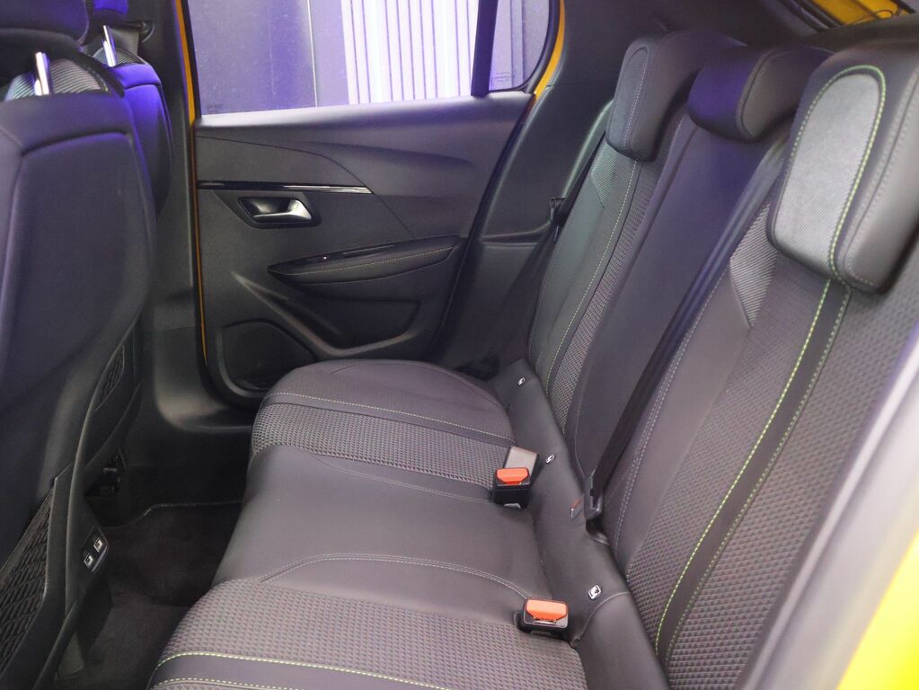 Peugeot 208 208 Active Puretech Ss Yellow #16