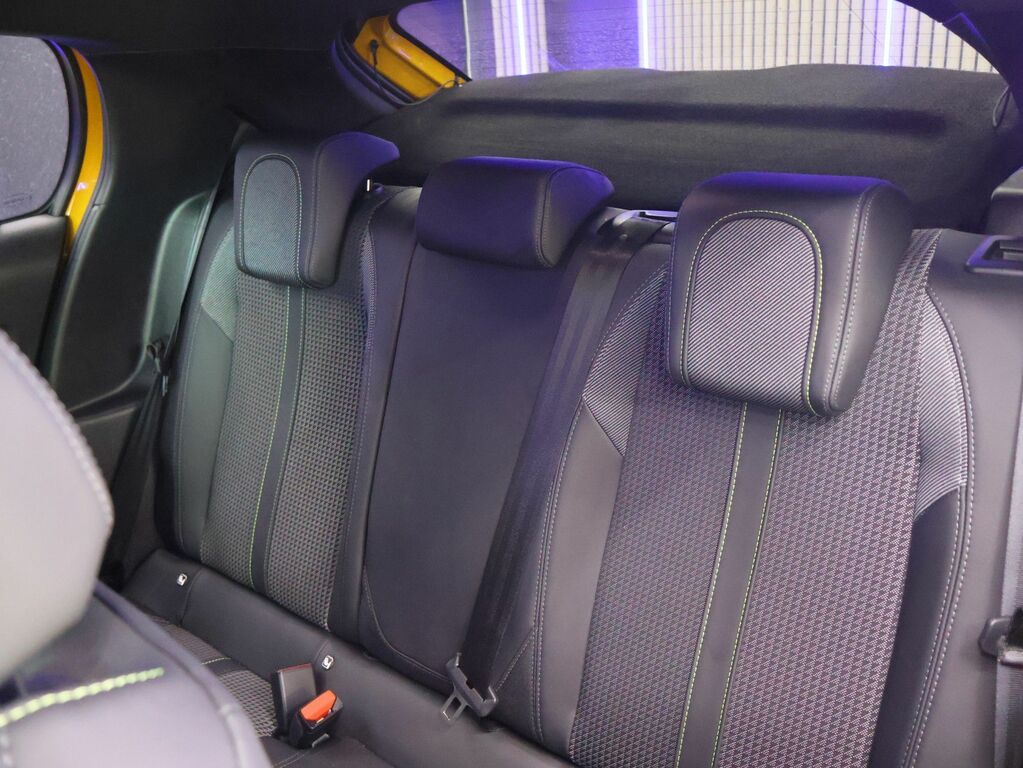 Peugeot 208 208 Active Puretech Ss Yellow #15