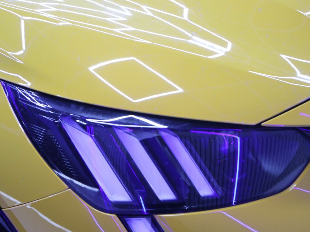 Peugeot 208 208 Active Puretech Ss Yellow #11