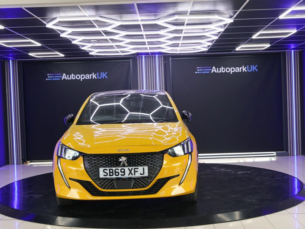 Peugeot 208 208 Active Puretech Ss Yellow #8