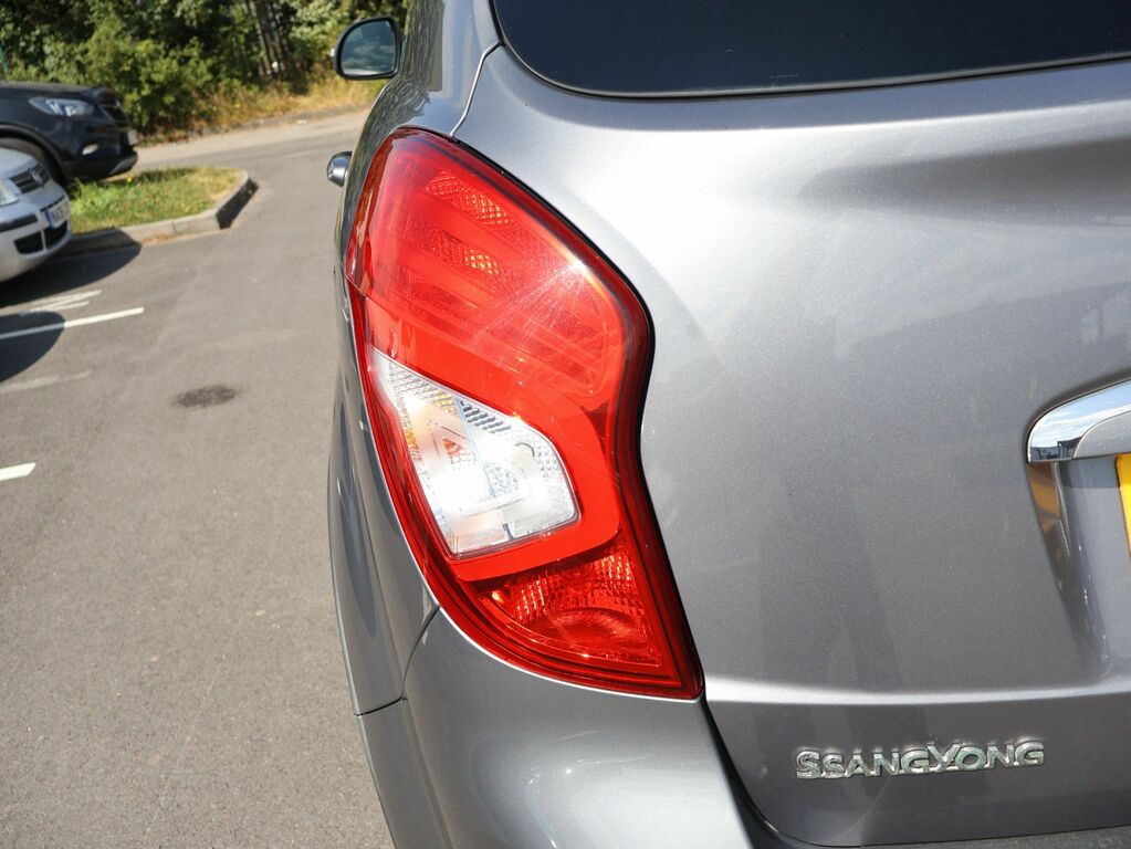 SsangYong Korando 2.0 149 Se Black #11