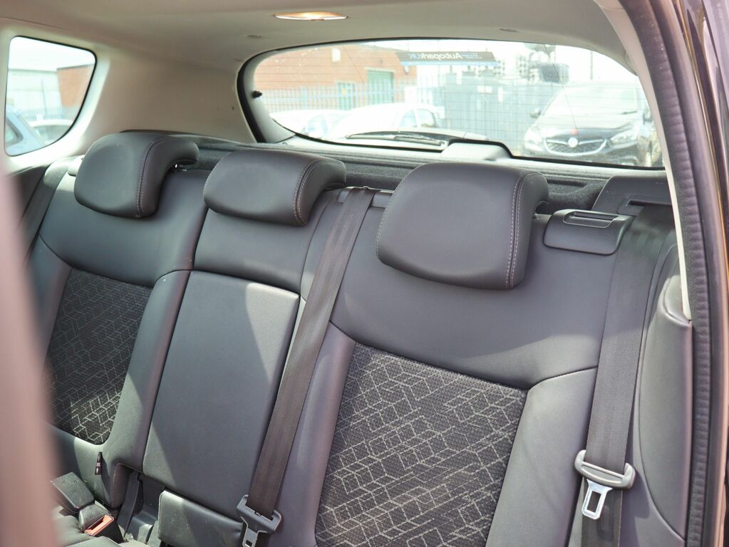 Peugeot 3008 Active Blue Hdi Grey #17