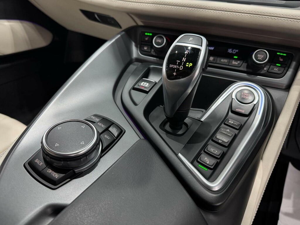 BMW i8 2dr Auto Grey #32