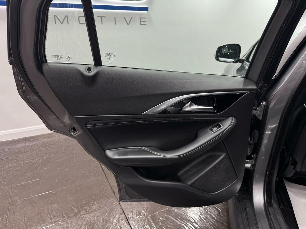 Infiniti QX30 2.1 Luxe Tech D 168 Bhp Black #35
