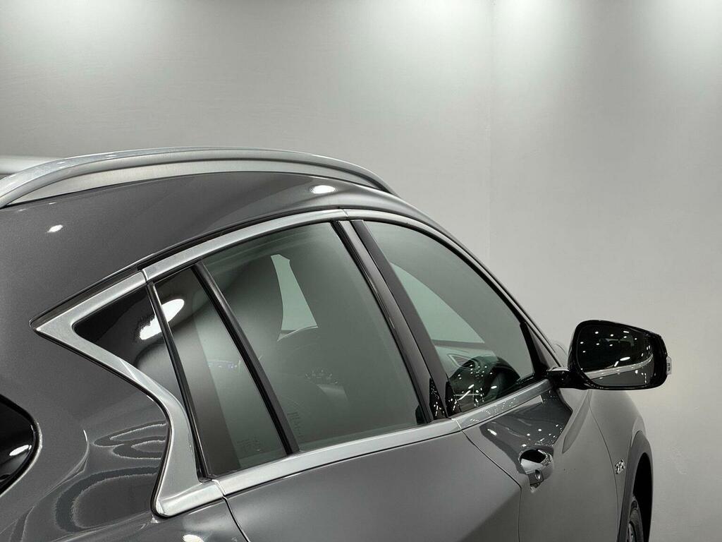 Infiniti QX30 2.1 Luxe Tech D 168 Bhp Black #9