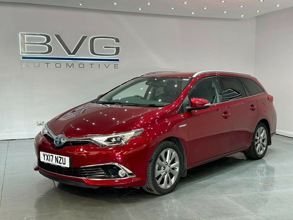 Toyota Auris 1.8 Vvt-h Excel Touring Sports Cvt Euro 6 Ss Red
