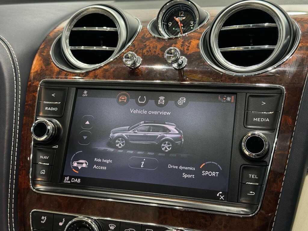 Bentley Bentayga Petrol #11