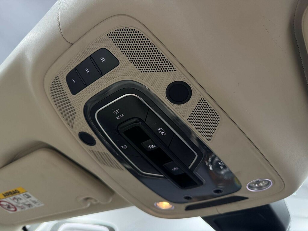 Bentley Bentayga Petrol #10