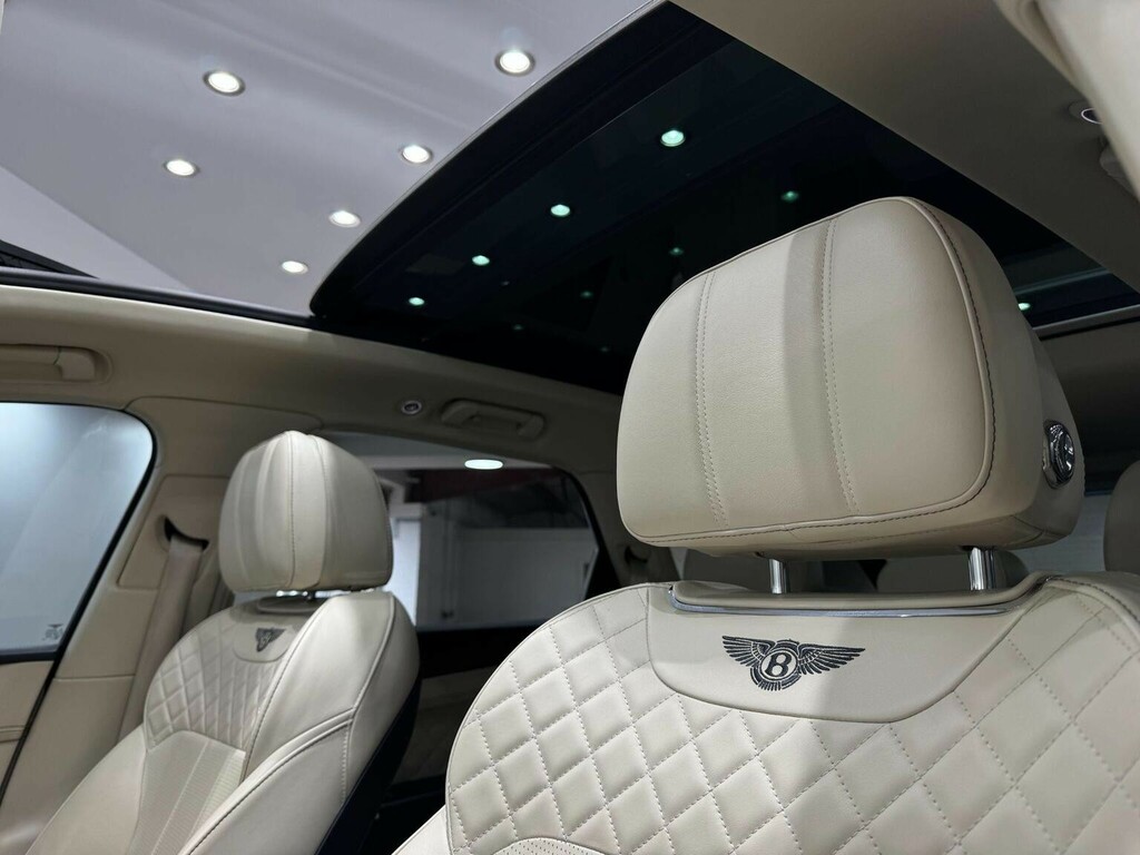 Bentley Bentayga Petrol #33