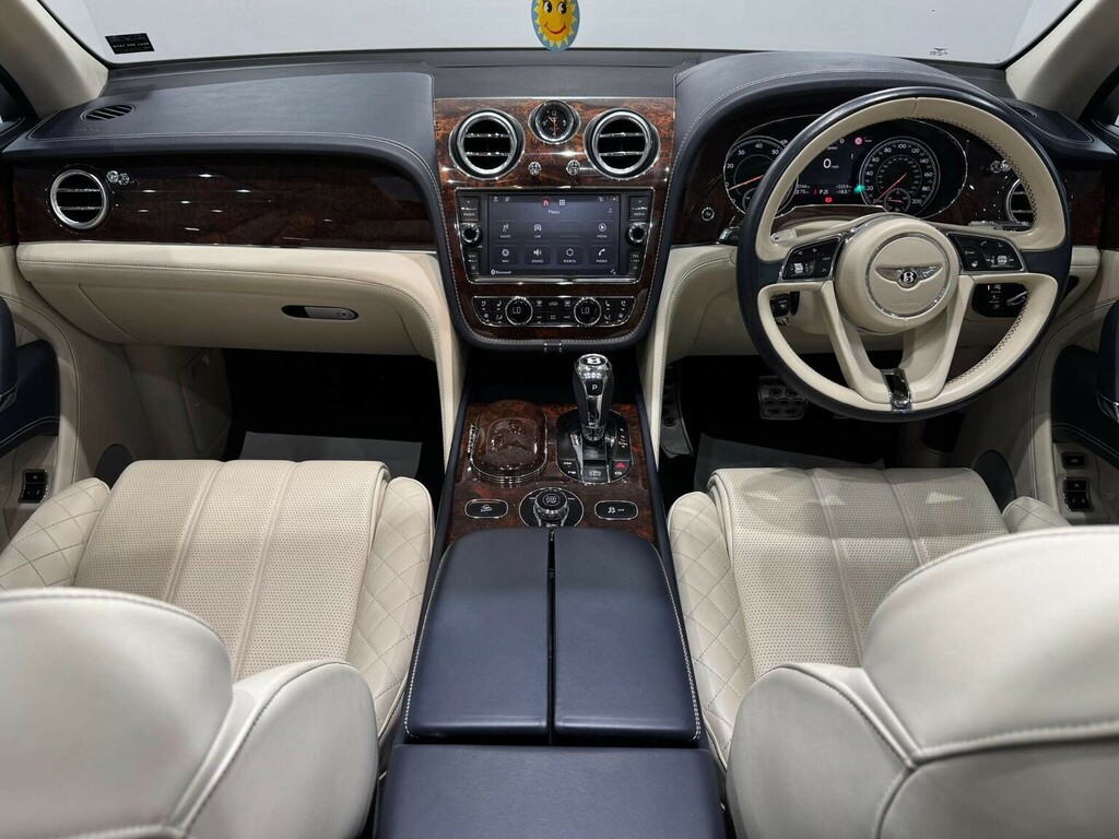 Bentley Bentayga Petrol #28