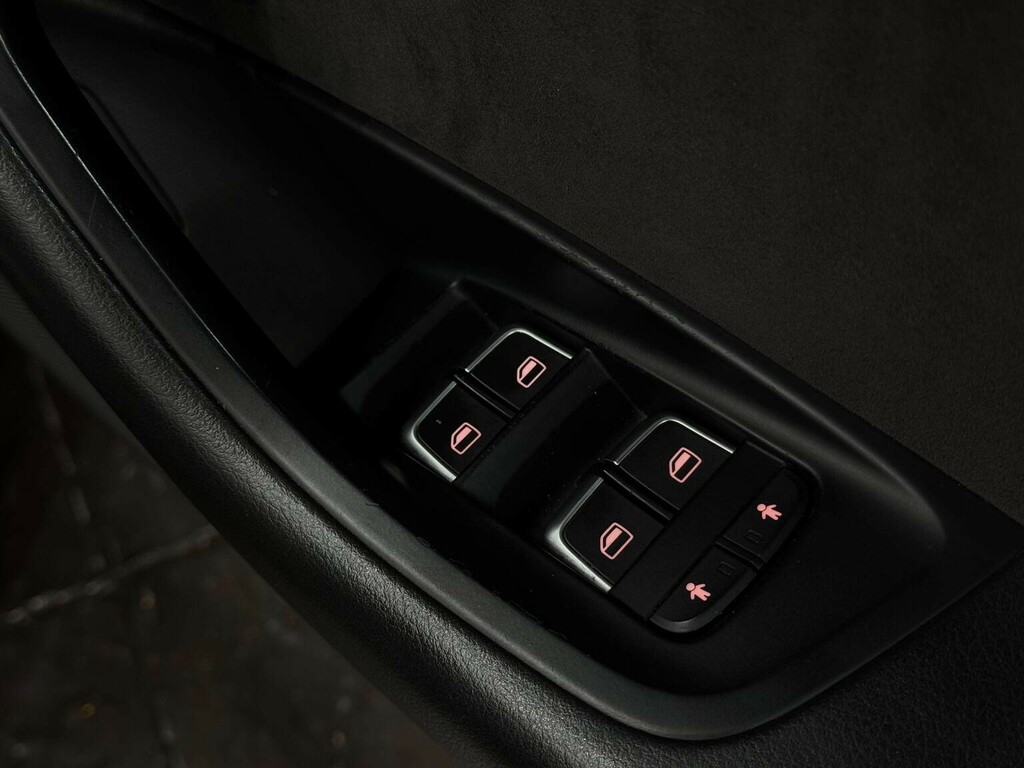 Audi A6 Saloon Tdi Ultra Se Executive Black #23
