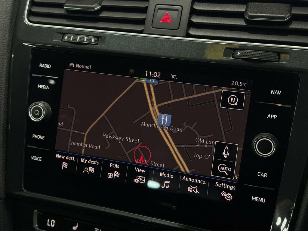 Volkswagen e-Golf E-golf 135 Bhp 8In Sat Nav, Apple Carplay And White #25