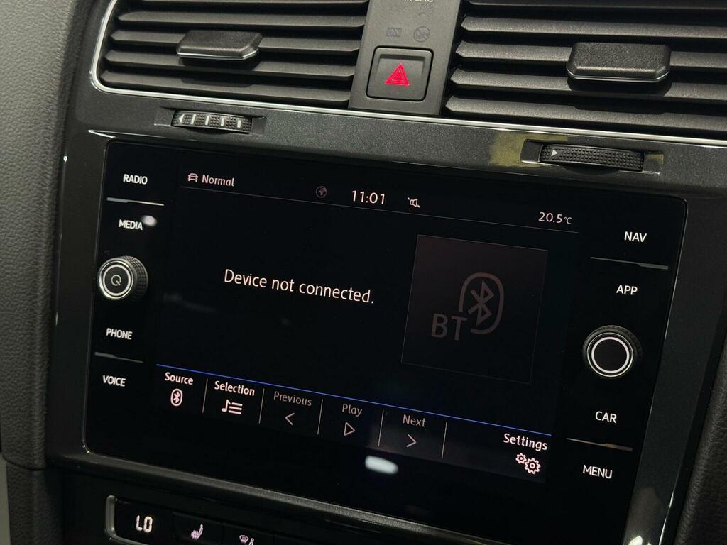 Volkswagen e-Golf E-golf 135 Bhp 8In Sat Nav, Apple Carplay And White #27