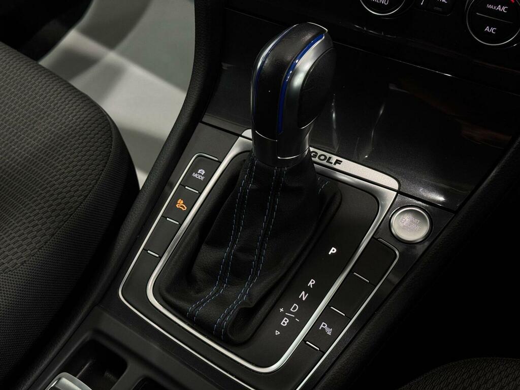 Volkswagen e-Golf E-golf 135 Bhp 8In Sat Nav, Apple Carplay And White #32