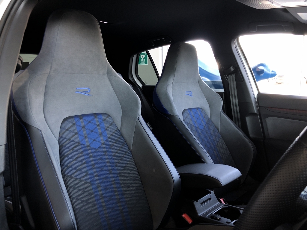Volkswagen Golf 2.0 R Tsi 4Motion Dsg White #4