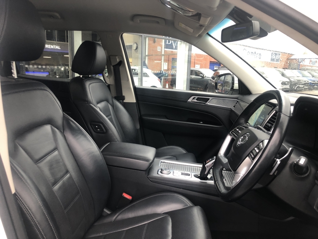 SsangYong Rexton Ultimate Estate 2.2 Ultimate White #4