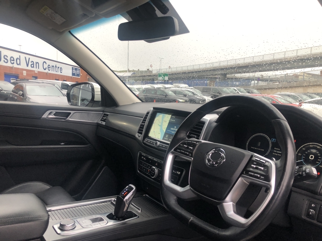 SsangYong Rexton Ultimate Estate 2.2 Ultimate White #5