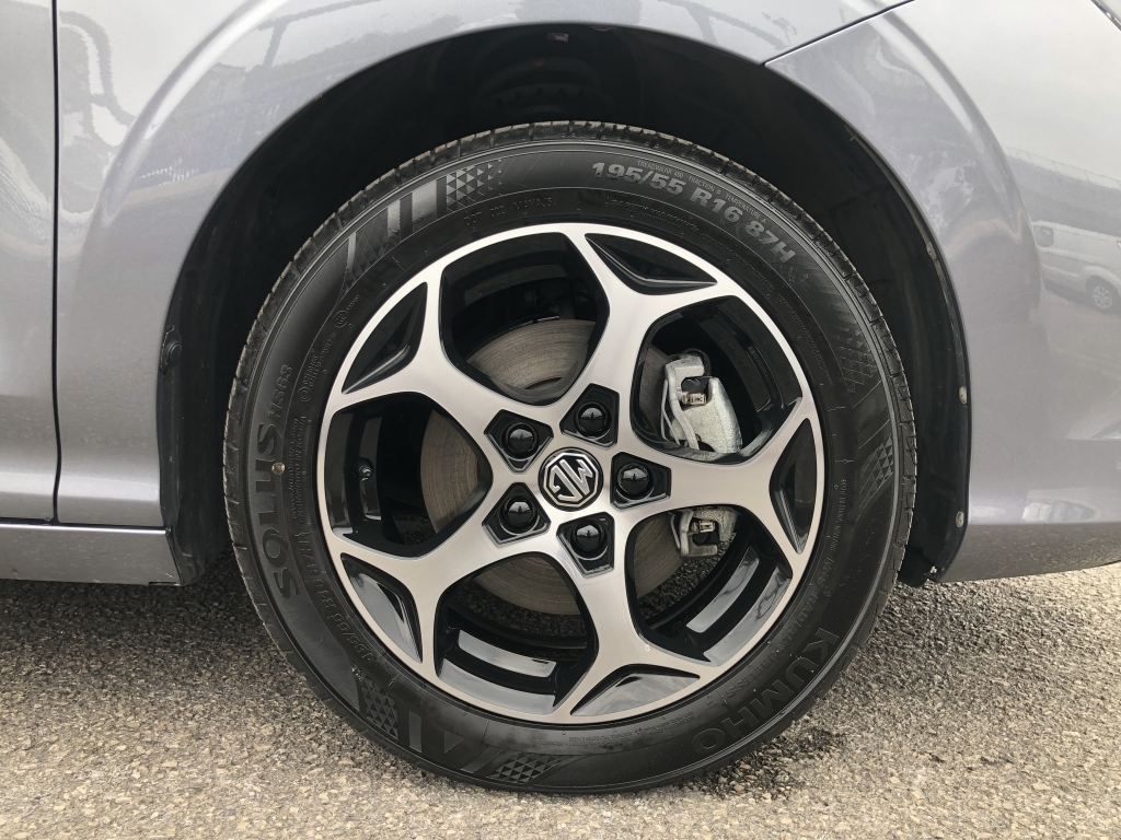MG MG3 1.5 Hybrid Trophy Grey #28