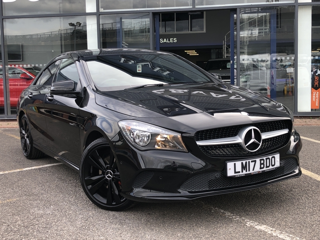Mercedes-Benz CLA Class 2.1 Cla 200 D Sport Black #2