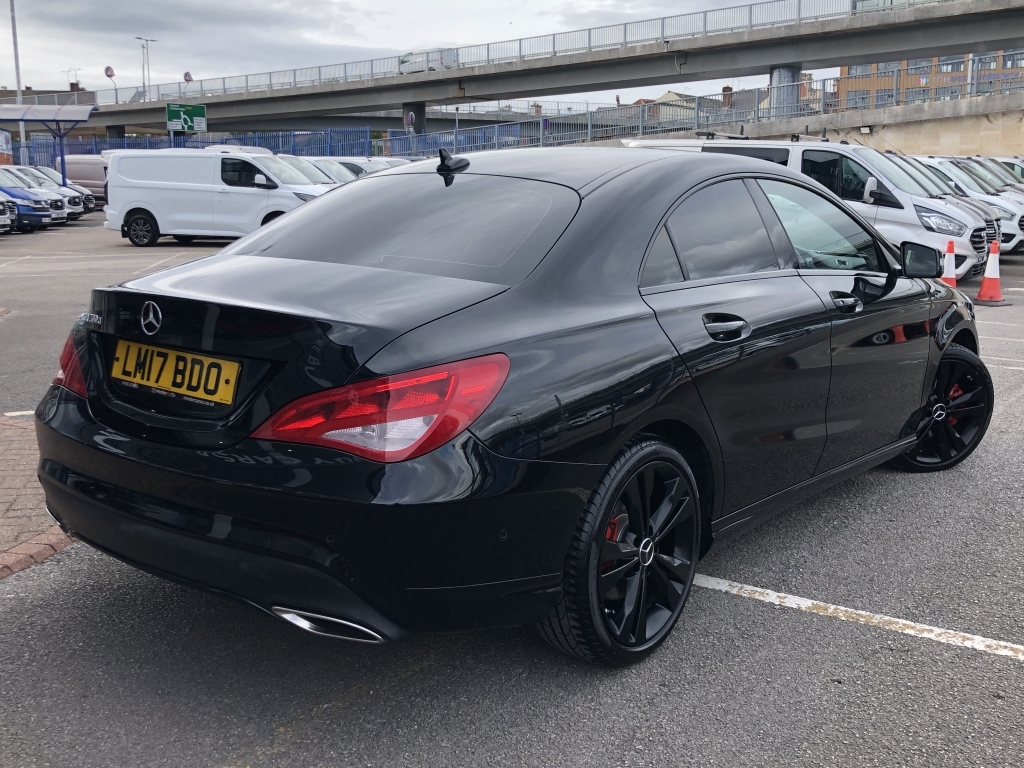 Mercedes-Benz CLA Class Cla 200 D Amg Line Black #19