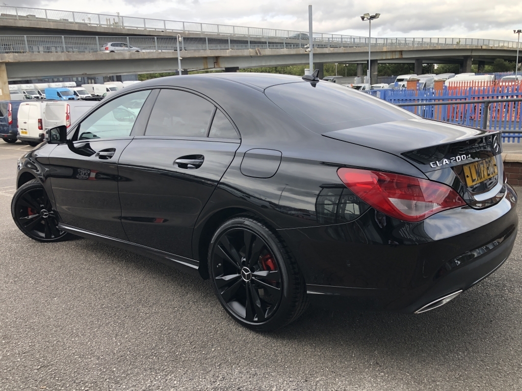 Mercedes-Benz CLA Class Cla 200 D Amg Line Black #18