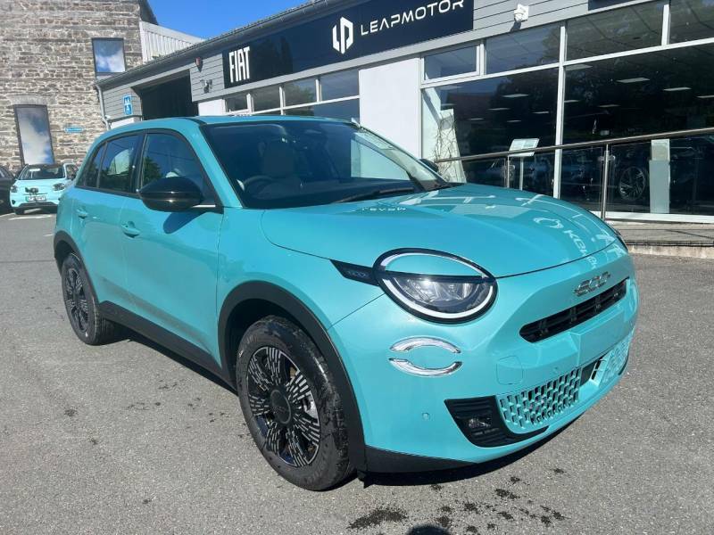 Fiat 600 1.2 100 Hybrid 48V Icon - 2026 26 Blue