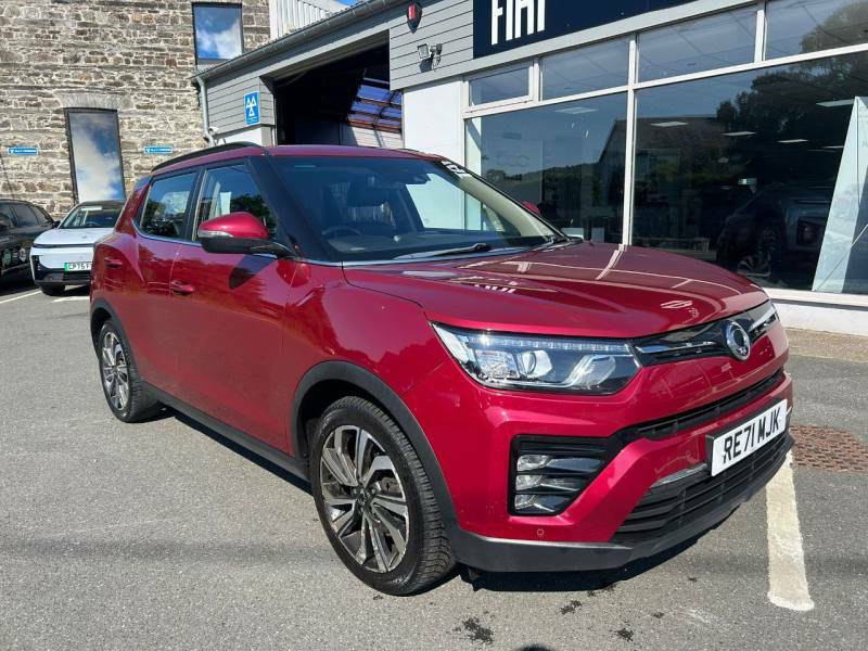 SsangYong Tivoli 1.6D Ultimate Red