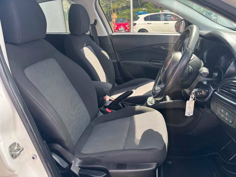 Fiat Tipo 1.4 T-jet 120 Easy Plus Grey #9