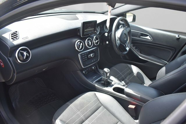 Mercedes-Benz A Class Hatchback 1.6 A200 Amg Sport 7G-dct Euro 6 Ss 5 Silver #11