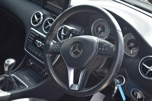Mercedes-Benz A Class Hatchback 1.6 A200 Amg Sport 7G-dct Euro 6 Ss 5 Silver #9