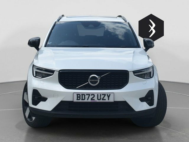 Volvo XC40 1.5H T5 Recharge 10.7Kwh Ultimate Dark Suv Pet White #2
