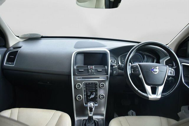 Volvo XC60 2.0L D4 Se Lux Nav 178 Bhp White #16
