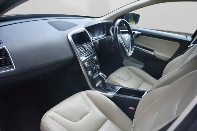 Volvo XC60 2.0L D4 Se Lux Nav 178 Bhp White #14