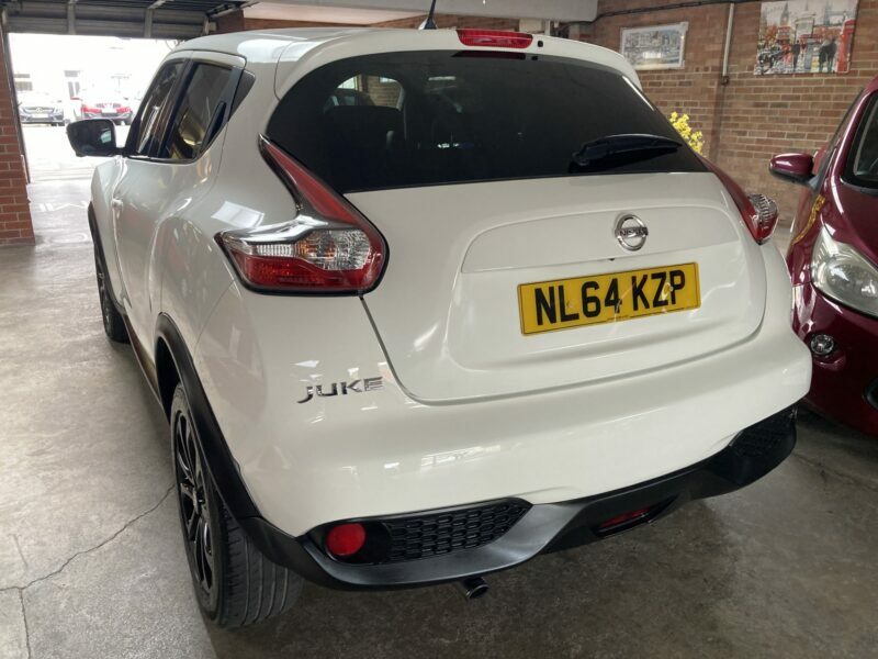 Nissan Juke Hatchback White #2