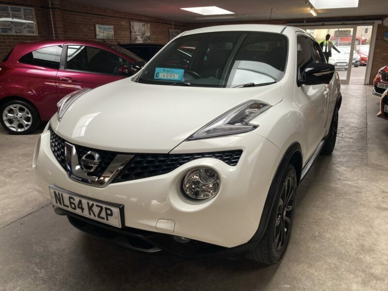 Nissan Juke Hatchback White