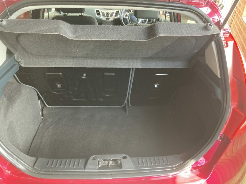 Ford Fiesta 1.25 Zetec Hatchback 133 Gkm, Silver #3