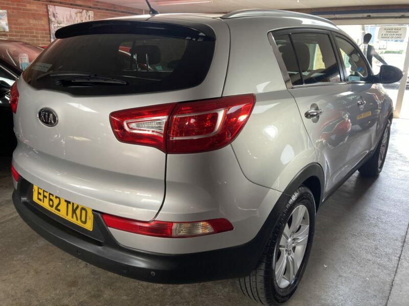 Kia Sportage Suv EF62TKO Silver #2