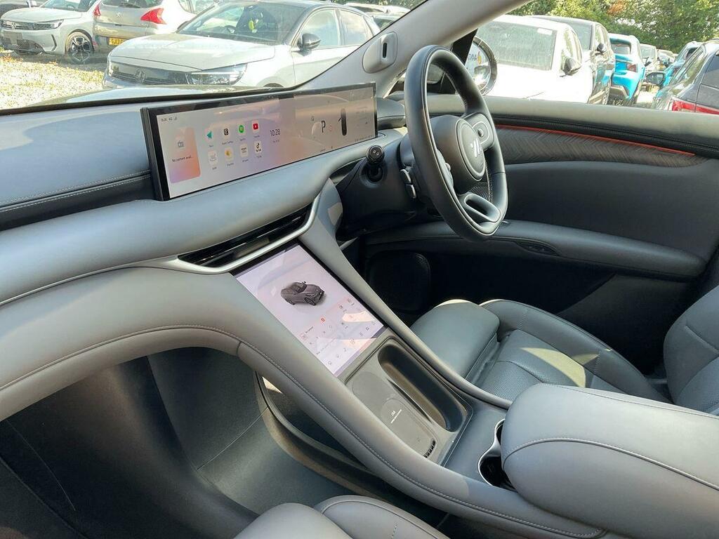 MG IM6 100Kwh Launch Edition 4Wd Silver #6