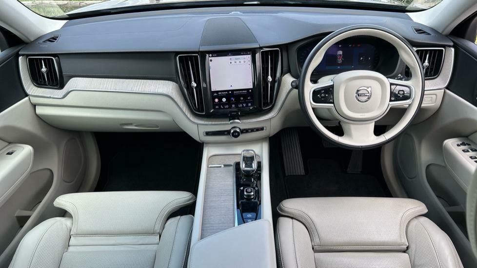 Volvo XC60 B5 Awd Inscription Specification Low Mi Grey #5