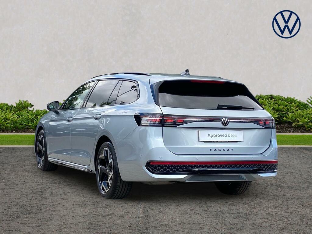 Volkswagen Passat 1.5 Etsi R-line Dsg Silver #2